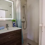 S74 - Cosy 2 Bedroom Maisonette סליאמה