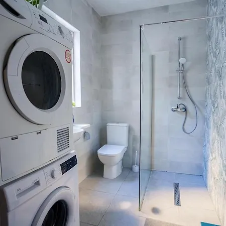 S74 - Cosy 2 Bedroom Maisonette Daire Sliema