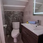 شقة S74 - Cosy 2 Bedroom Maisonette